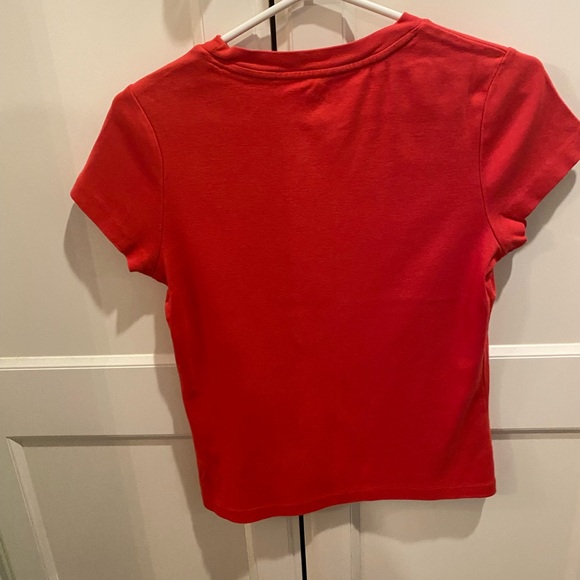 2/$10 WOMEN’S SIZE MEDIUM T-SHIRTS - Picture 9 of 12